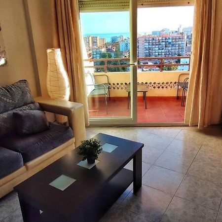 דירות טורמולינוס Apartamento Con Vistas Al Mar En Puerto Marina מראה חיצוני תמונה