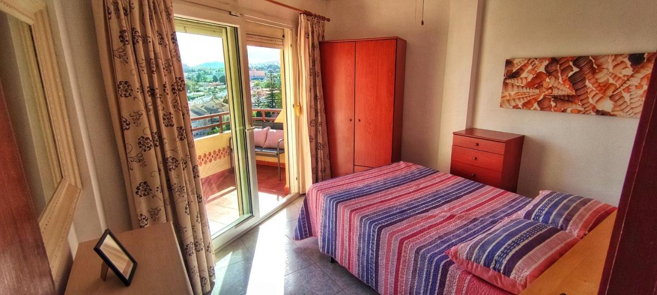 דירות טורמולינוס Apartamento Con Vistas Al Mar En Puerto Marina מראה חיצוני תמונה