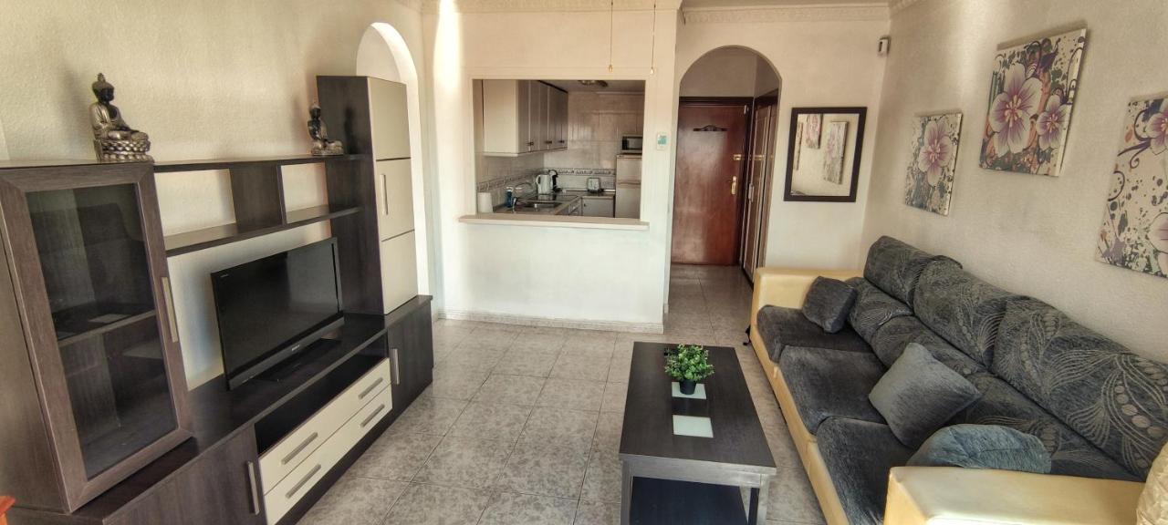 דירות טורמולינוס Apartamento Con Vistas Al Mar En Puerto Marina מראה חיצוני תמונה