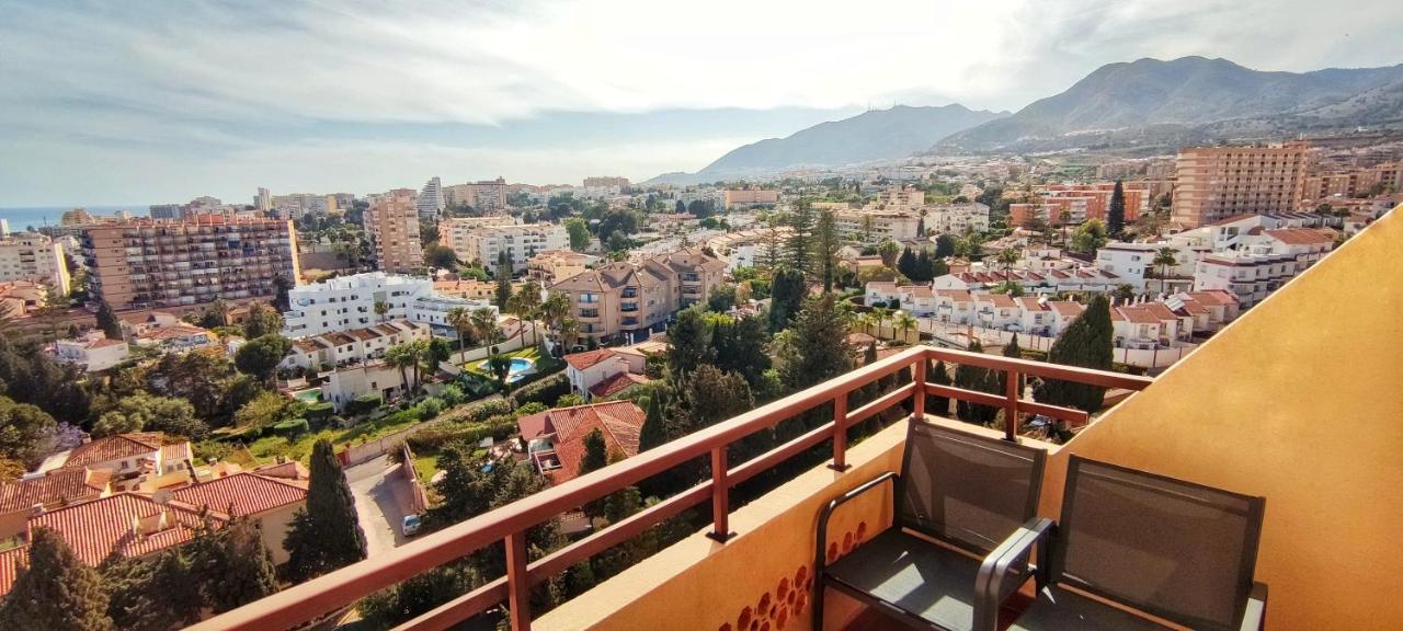 דירות טורמולינוס Apartamento Con Vistas Al Mar En Puerto Marina מראה חיצוני תמונה